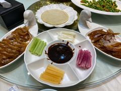 烤鸭-鑫巴蜀小镇 · 水煮鱼专研店(玉桥店)