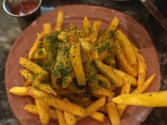 -LESCEDARS Brasserie Bistro香柏树