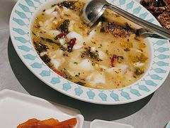 -姚姚酸菜鱼·金戈戈香港豉油鸡(喜荟城联名店)