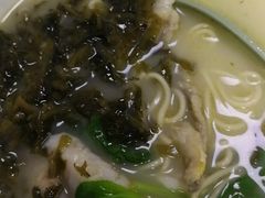 -明呈黄鱼面馆(斜土路店)