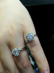 -威德钻石-克拉钻大本营(南京东路店)