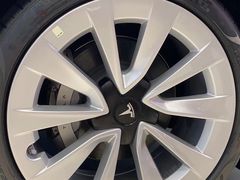 -TESLA 特斯拉(广州天环广场体验店)
