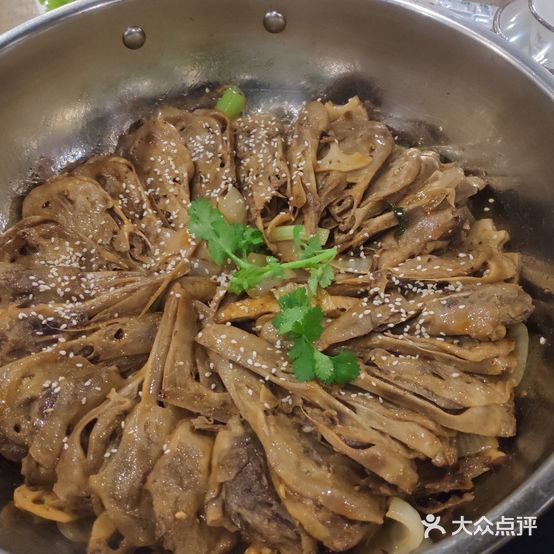 八仟万干锅鸭头(焦东店)