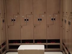 -深圳国际会展中心希尔顿酒店(前海华发冰雪世界店)