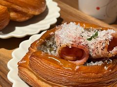 -VERIE BAKEHOUSE