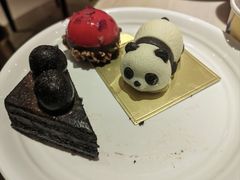 -雍容荟活帝王蟹活龙虾自助(苏宁旗舰店)