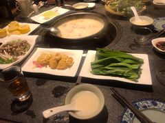 -大匠工房古船木艺术餐厅·猪肚鸡专门店(长白仙岛店)