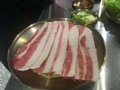 香猪五花肉-本炙炭烤·蒲烧活鳗料理店(金沙洲店)