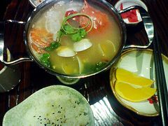 海鲜锅定食-石屋料理(南京西路店)