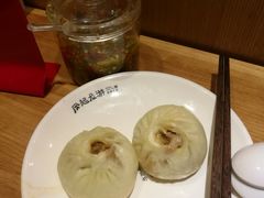 老面土猪肉包子-凤起龙游老面包子(凯德晶品店)