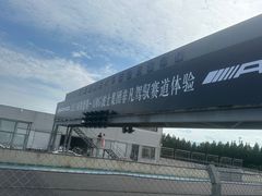 -天津波士信达奔驰4S店(卫津南路店)