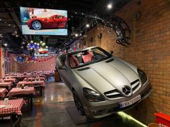 -1886德国汽车餐厅(外滩十六铺码头店)