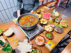 -黔有有贵州酸汤夺夺粉火锅(五味十字店)