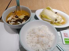 -老乡鸡(上海品尊国际中心店)