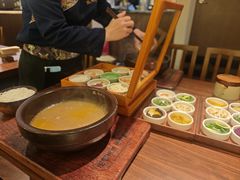 -良米山·云南野生菌过桥米线(上海首店)