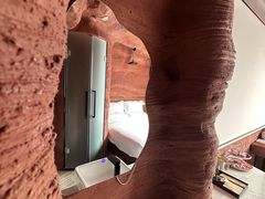 -幸栖洞穴设计酒店(成都春熙路店)