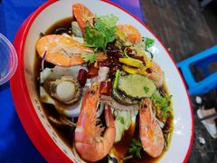 -老东镇啤酒屋海鲜加工·蒸汽海鲜·海鲜烧烤(台东店)