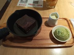 -必胜客(机场路店)