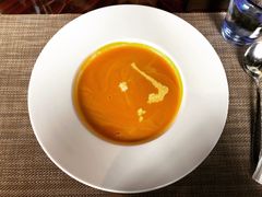 奶油南瓜汤-YUE·6·西式融合餐厅(外滩六号店)