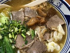 -鑫花溪牛肉米粉(凤凰街创始总店)