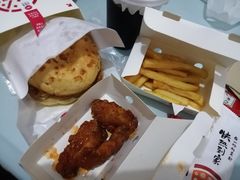 -必胜客餐厅(昆百大泰业城店)