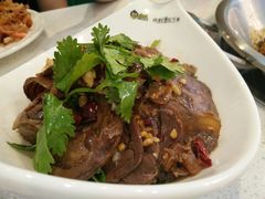 -张大师鸭爪爪特色干锅(南湖店)