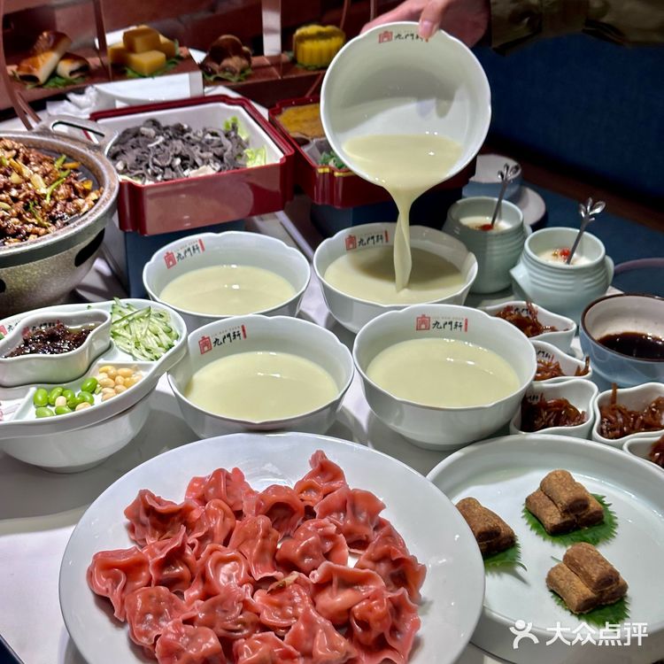 来北京……逛完故宫一定要来吃烤鸭！！