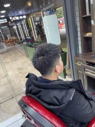 -Barber潮先生男士理发店