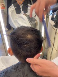 -蓝调造型·烫发·染发