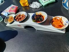 -凤凰湘语·平价海鲜餐厅(浦东旗舰店)