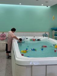 -Pony Baby宝尼婴幼儿游泳SPA馆