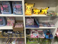 -逝水玩具折扣店