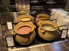 -广州万富希尔顿酒店·感趣自助餐厅·金秋蟹宴生蚝海鲜刺身