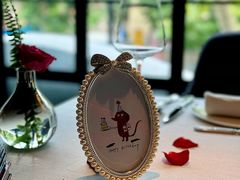 -弦月窗LUNETTE BY AMANDA(复兴路店)