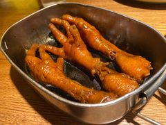 弄堂里的卤鸡爪-弄堂里·寻味杭州(湖滨银泰in77C区店)