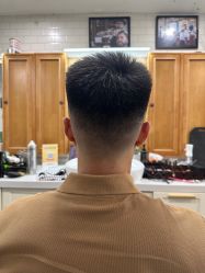 -韦恩先生Barbershop英式男士理发馆