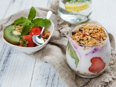 水果酸奶燕麦杯-Dreamsalad梦想轻厨(健康轻食·减脂沙拉·意面·祖庙店)