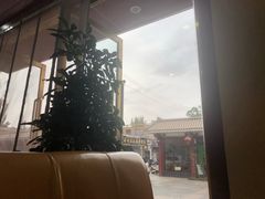 -壹阁胡羊焖饼(特色小吃街店)