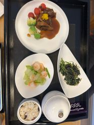 -爱陪伴尊享月子中心(国际店)