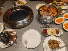 -黑金·寻焰自助百汇·烤肉·火锅(中街店)