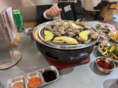 -围炉肉舍丹东海鲜烤肉·烤活鳗(步行街店)