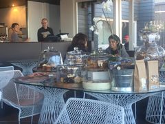 -Takapuna Beach Cafe