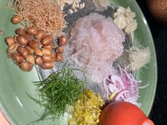 -得意咚瓜·顺德鱼生·冬瓜火锅(深圳首店)