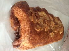 巧克力杏仁-好利来(西罗园店)
