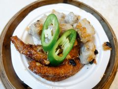 鸳鸯排骨拼凤爪-龙的酒楼·手工早茶·顺德菜(近良路店)