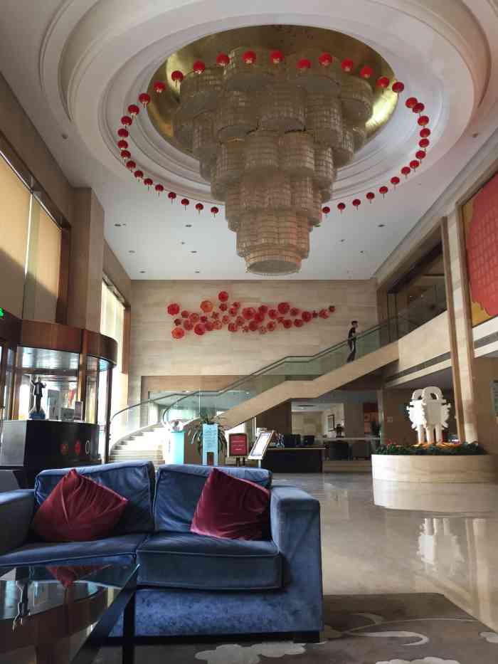 潍坊华美达广场酒店(原金沙大酒店)-"自助餐品种齐全性价比比较高,一