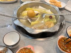-光头药膳鸡(莱茵小镇店)