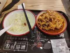 -十三朝牛馍王擀面皮(骡马市店)