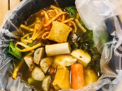 酸辣笋尖粉-桂在香知桂林米粉(红博中央公园店)