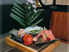 -铭牛烧肉·和牛海鲜自助(高新月牙湖店)